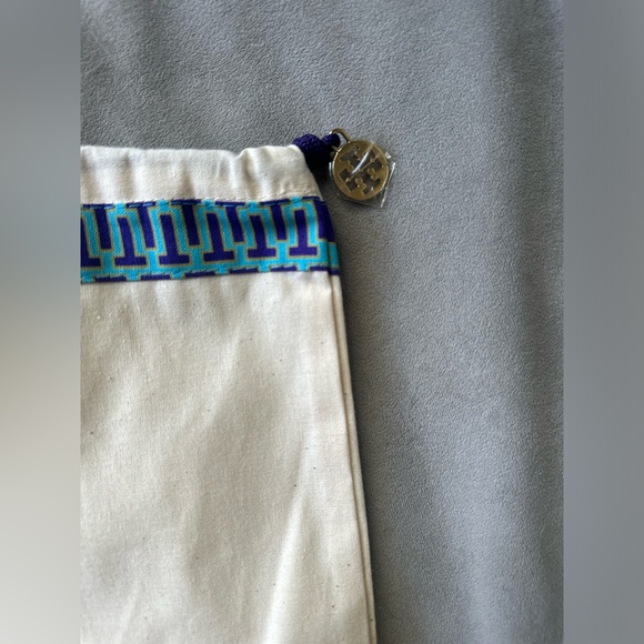 Tory Burch Dust Bag NWOT - Picture 2 of 3